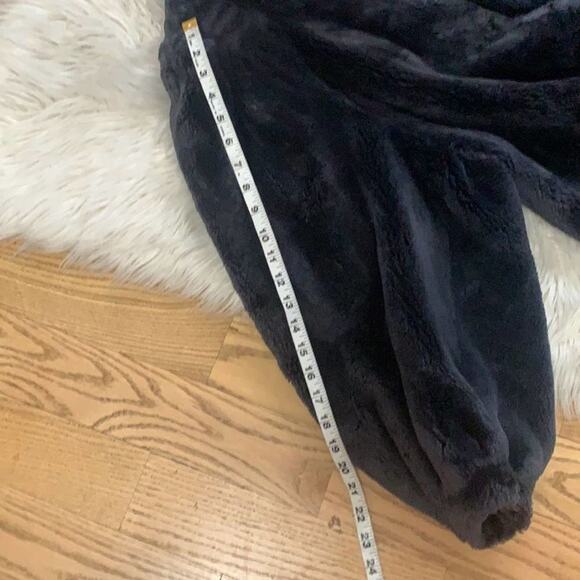 CHRISTIAN DIOR RARE BLUE BULKY FUR COAT‎ JACKET - Picture 15 of 16